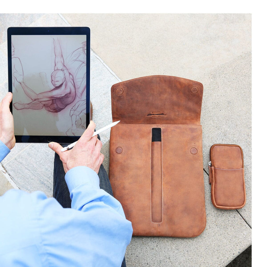 iPad Pro 10.5 9.7 12.9 macbookk 12 13 15 sleeve pouch zip fastener  vegetable tanned leather made in Tuscany Italy choose device and color
